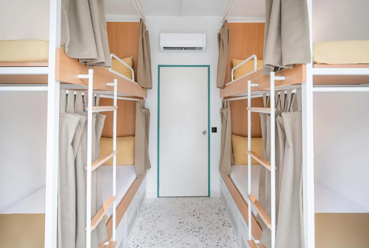 Be Bold Hostel 安塔利亚
