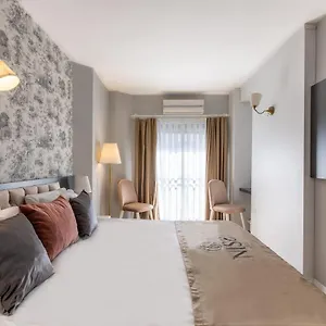 Niss Lara Otel